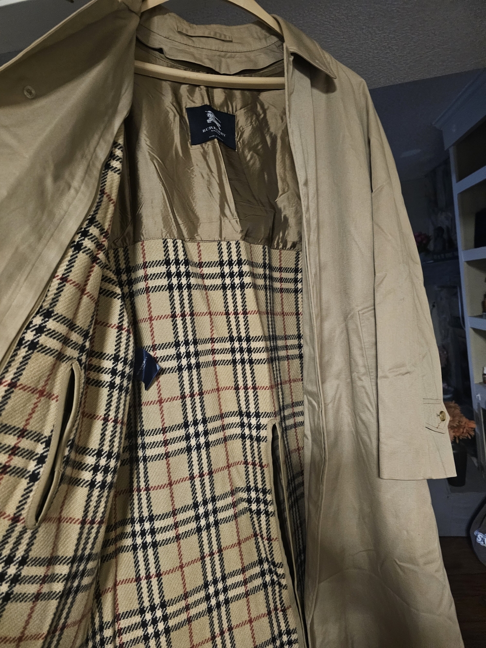 Burberry Beige Trench Coat with Classic Check Lining